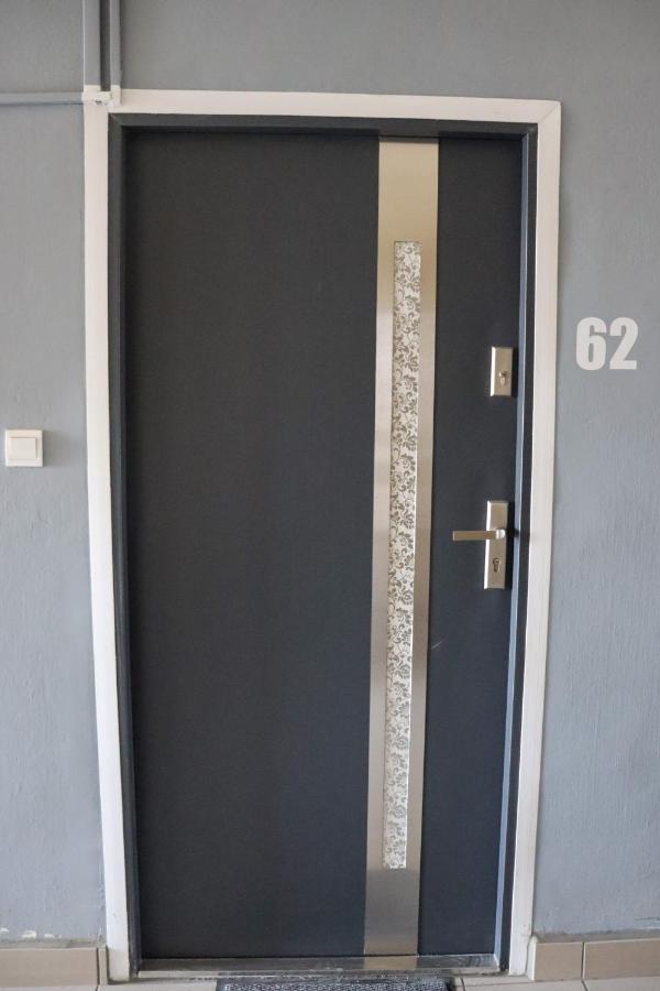 Krisztina Apartman Apartment Salgotarjan Exterior photo