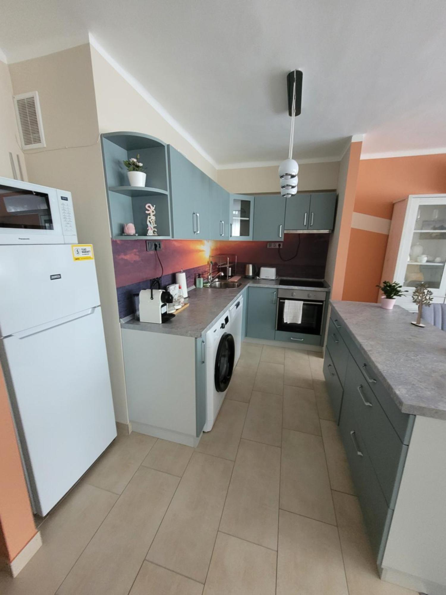 Krisztina Apartman Apartment Salgotarjan Exterior photo