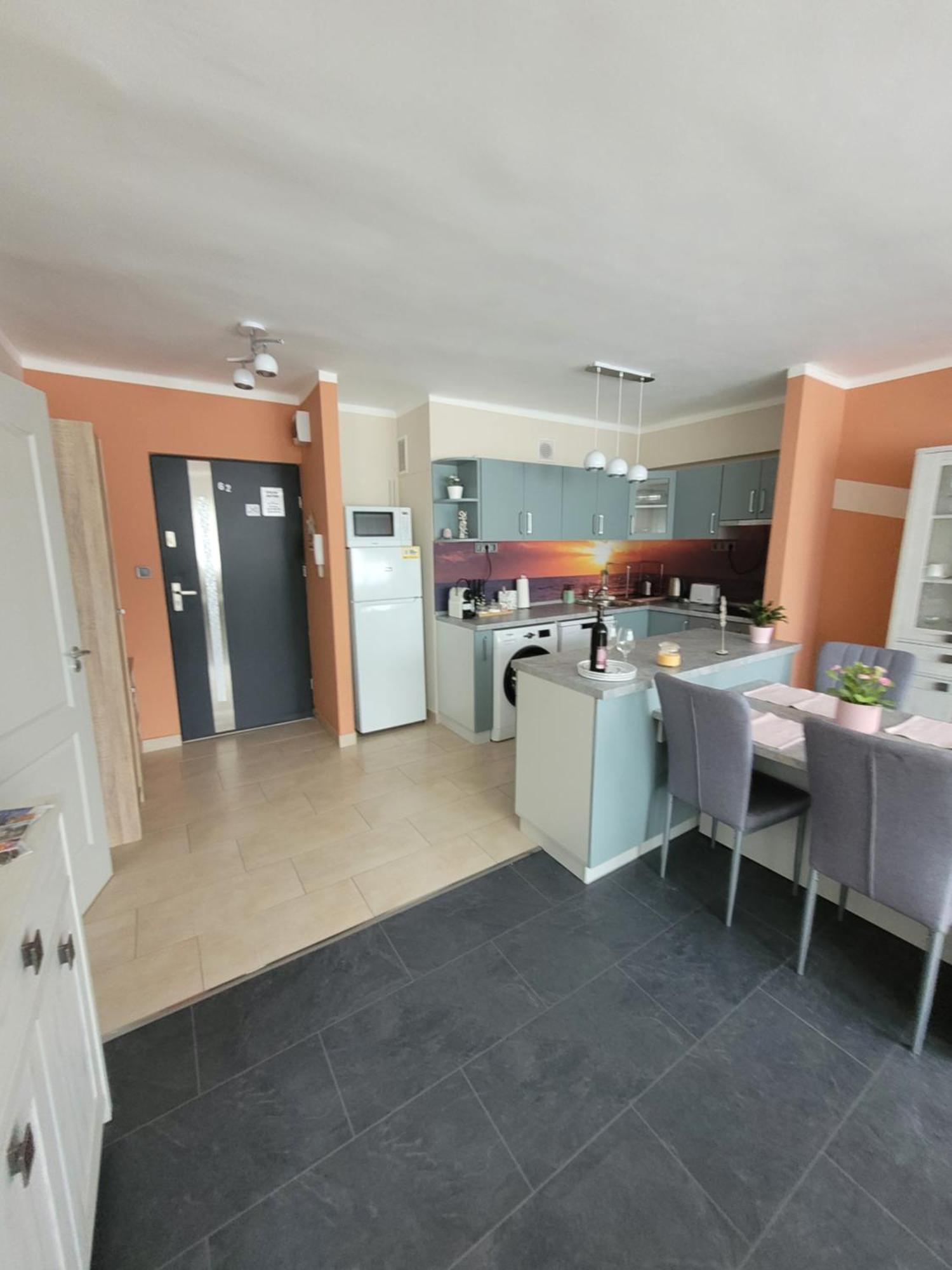 Krisztina Apartman Apartment Salgotarjan Exterior photo